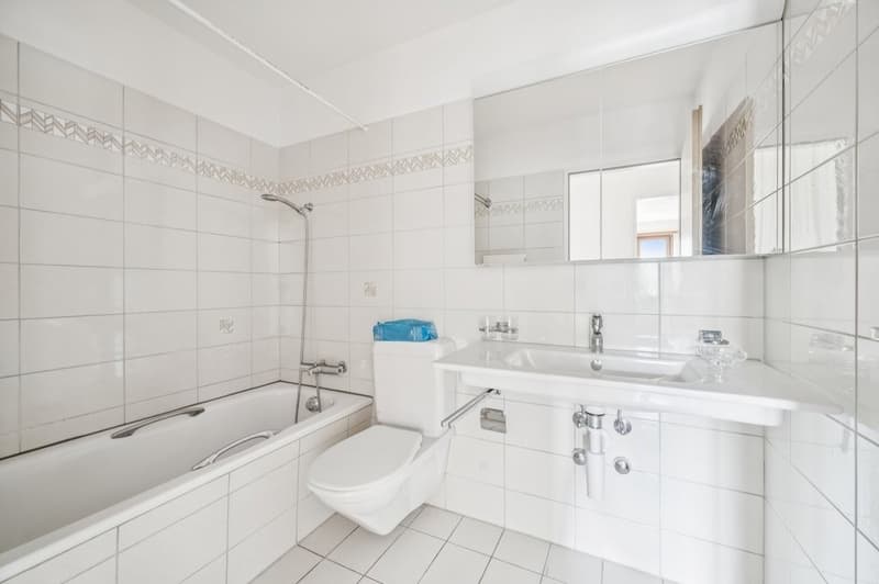 Badezimmer mit Badewanne
