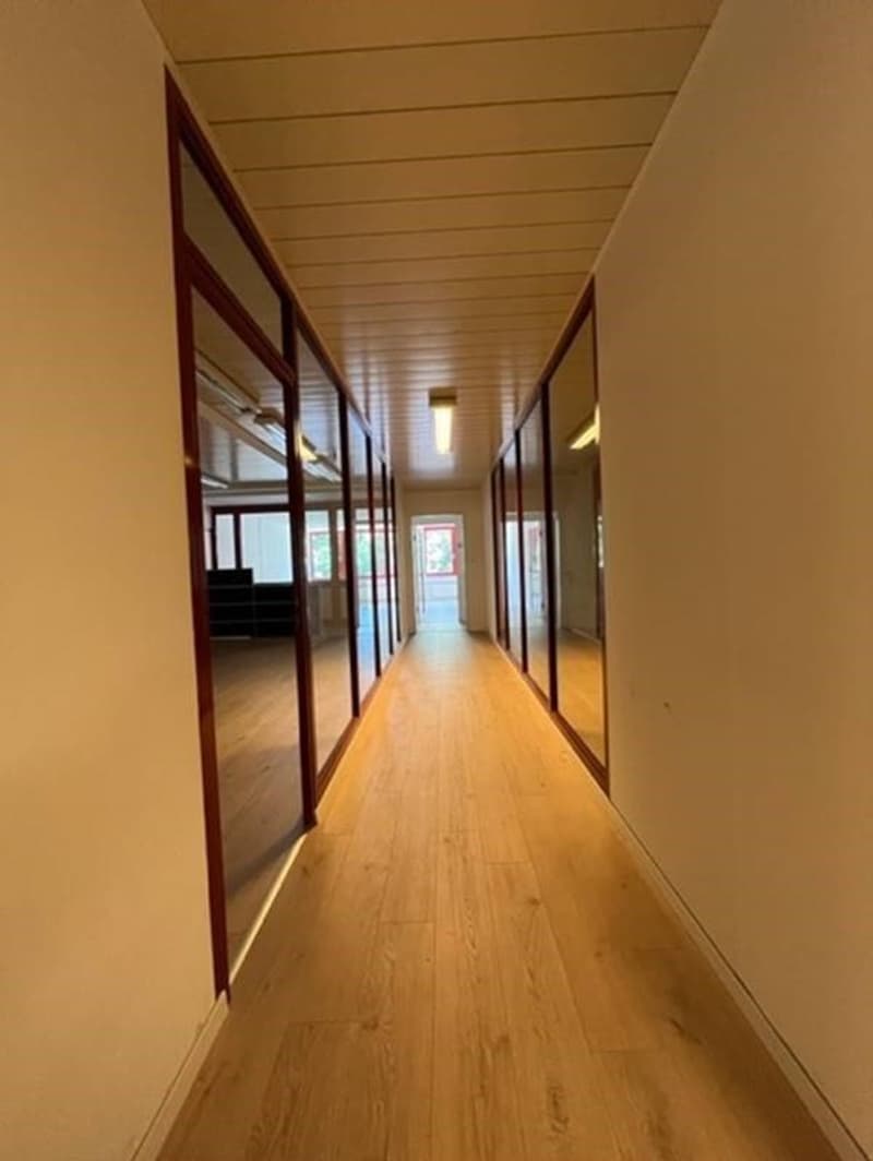 Vos nouveaux bureaux proche de l'autoroute ! (8)