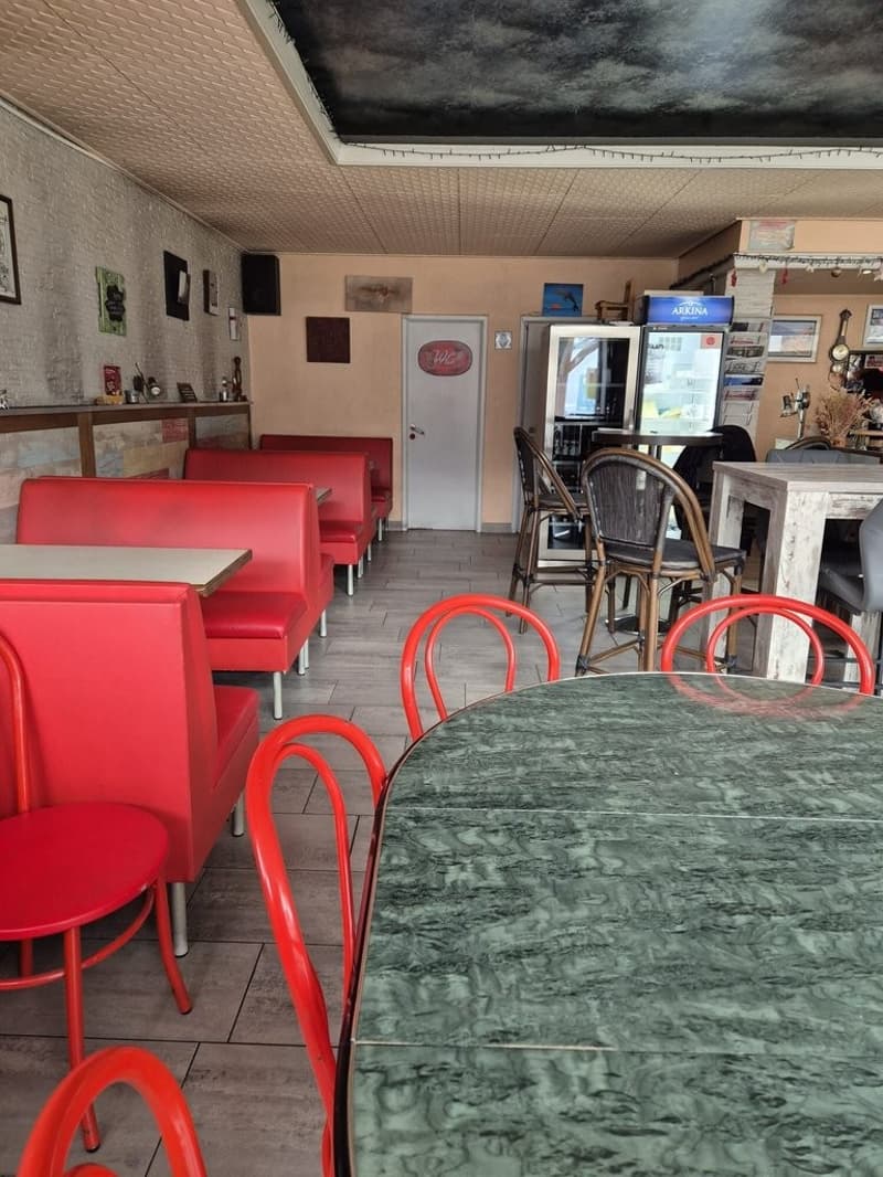 Restaurant_2.jpg