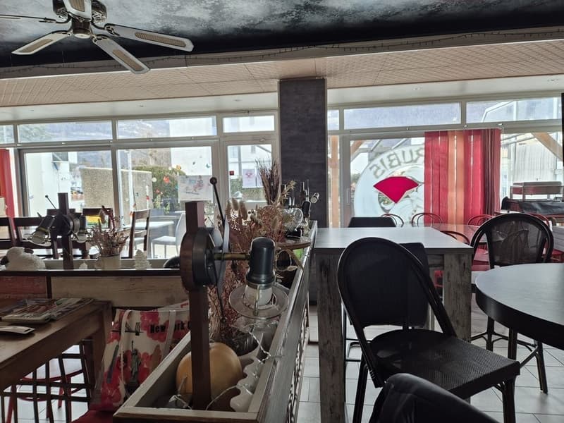 Restaurant.jpg