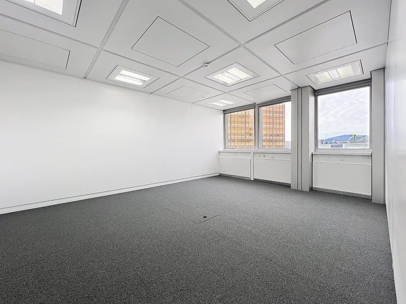 Bureaux rénovés de 161 m2 au 5ème étage (4)