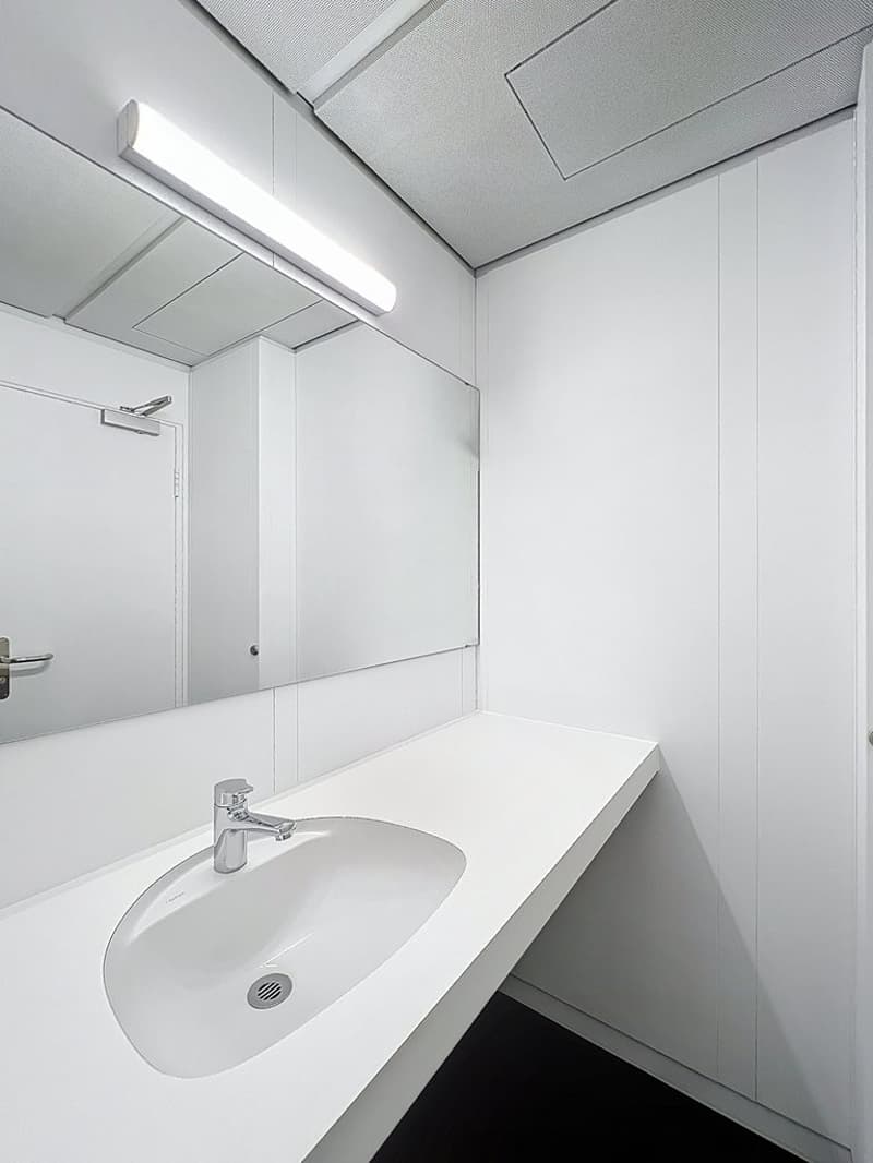Bureaux rénovés de 161 m2 au 5ème étage (5)