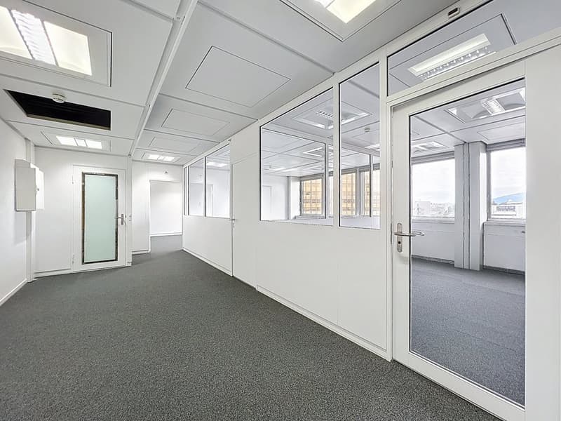 Bureaux rénovés de 161 m2 au 5ème étage (3)