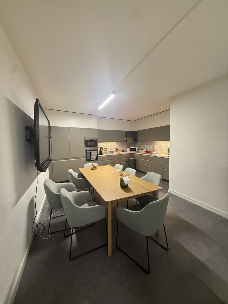 A louer - Bureau de 160m2 au coeur de Montreux ! (4)