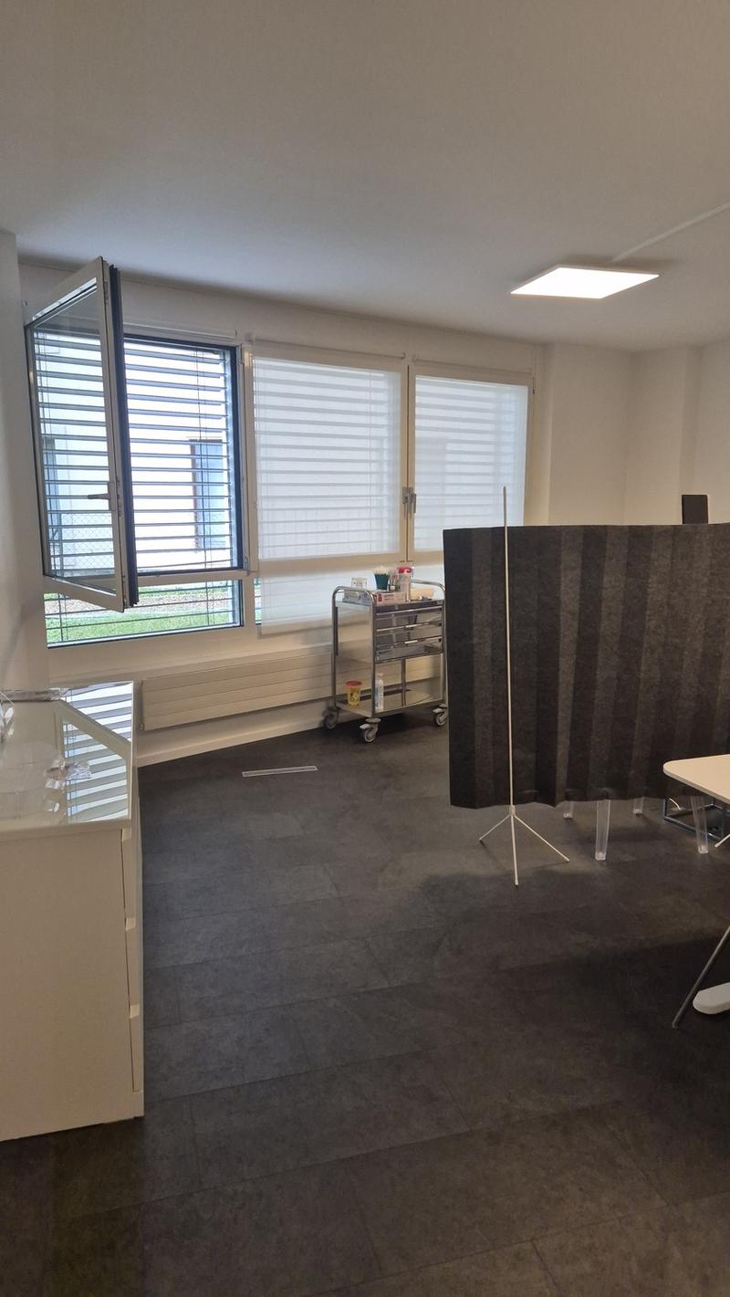 A louer - Bureau de 360m2 au coeur de Montreux ! (2)