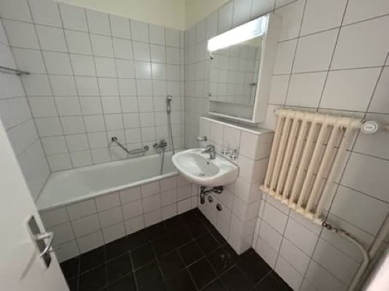28558.02.420040sdb.jpg