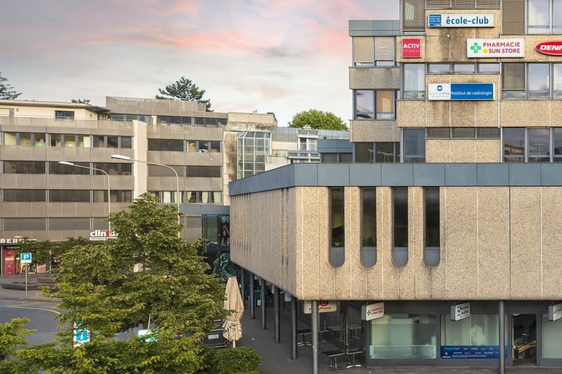 Surface de bureaux à louer à Nyon - Centre Commercial Nyon La Combe (1)