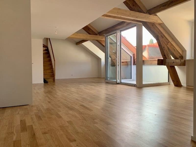 Magnifique loft avec mezzanine à Lausanne ! (2)