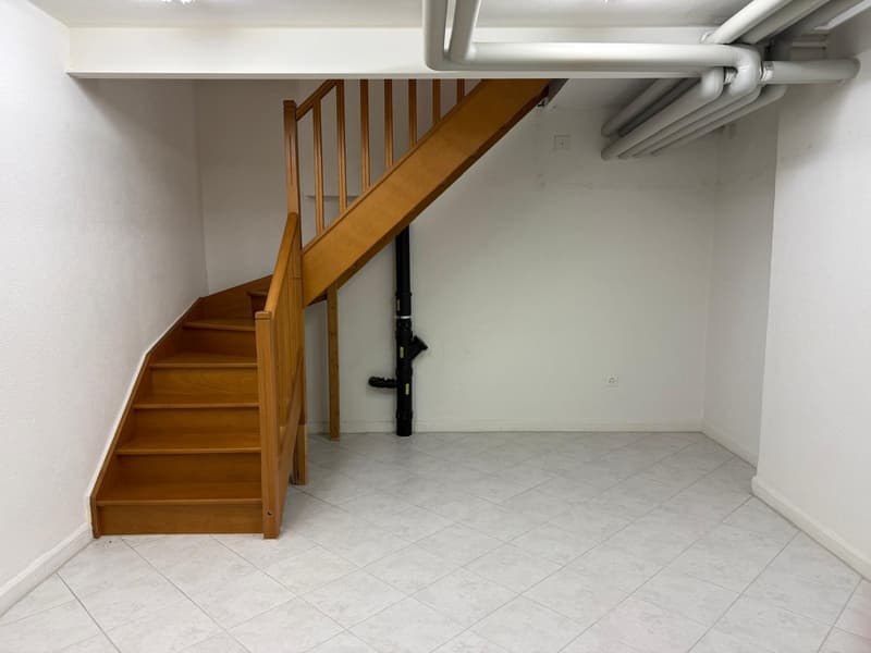 Propriété commerciale dans un emplacement central (9)