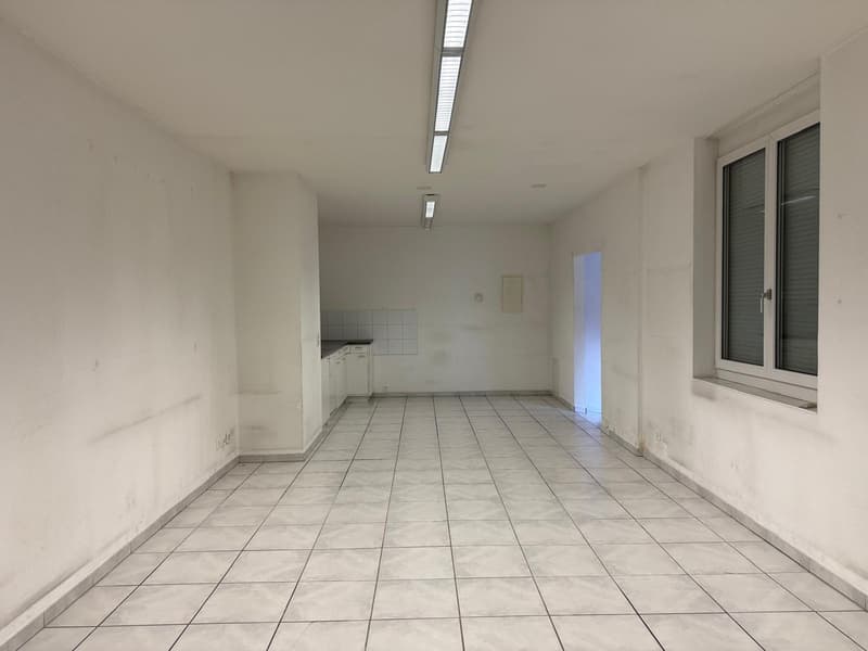 Propriété commerciale dans un emplacement central (2)