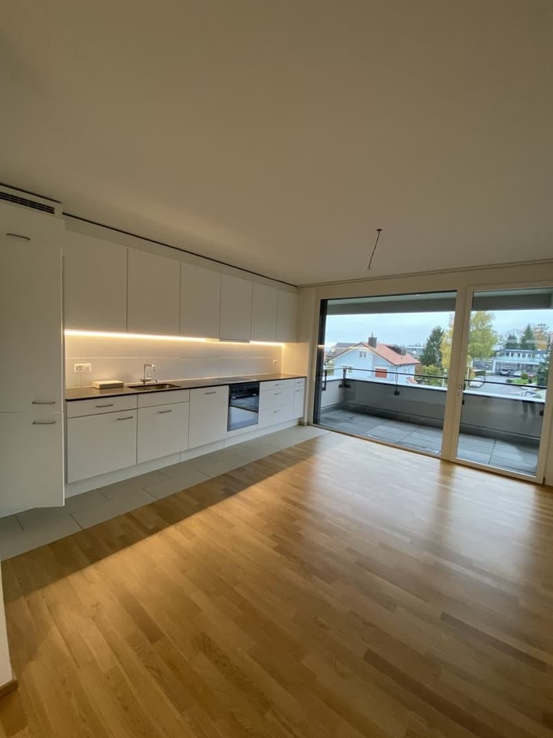 Wohnzimmer mit Küche