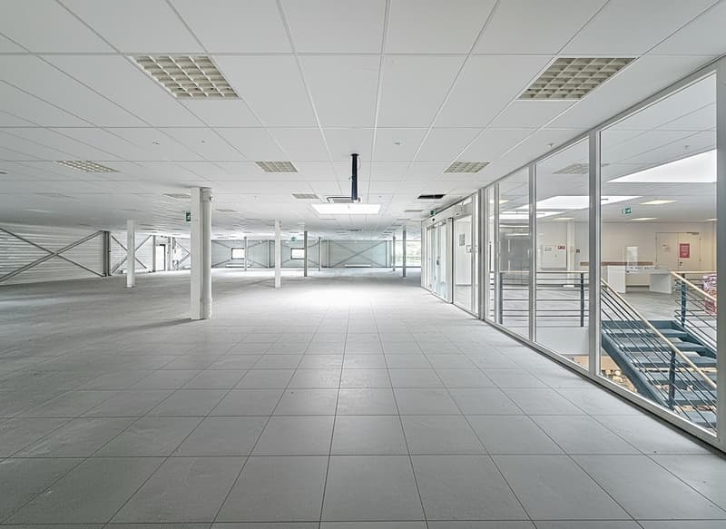 surface modulable de 293 à 1'665 m2 - Roc Centre - Conthey (3)