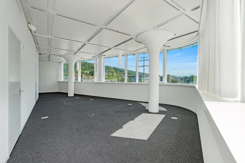 Espace de bureau ouvert - Flexible et adaptable, parfait pour votre entreprise ! (8)