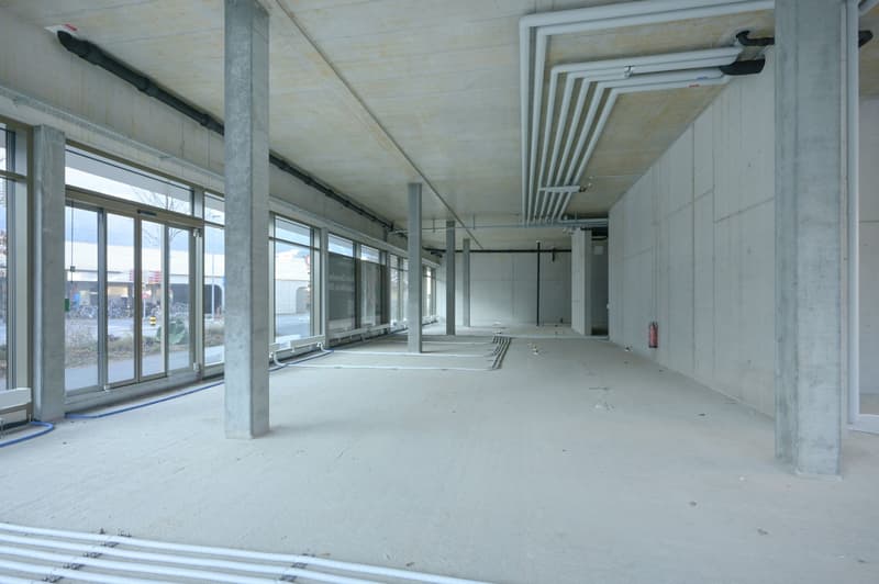 Gewerbe- oder Büro am Bahnhof Altdorf... (4)
