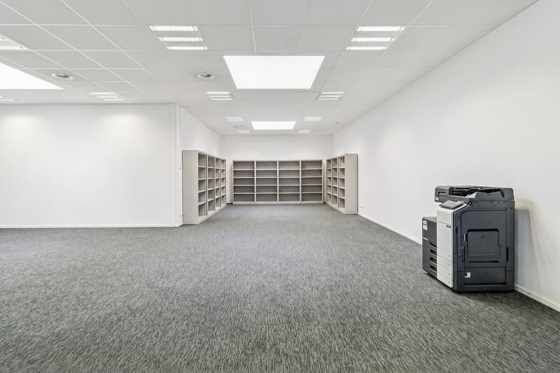 Attraktive Bürofläche an gut erschlossener Lage in Villmergen zu vermieten. (12)