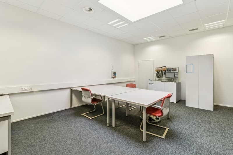 Attraktive Bürofläche an gut erschlossener Lage in Villmergen zu vermieten. (13)