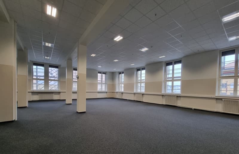 A louer surface de bureaux de 363 m2 avec coin cuisine (3)