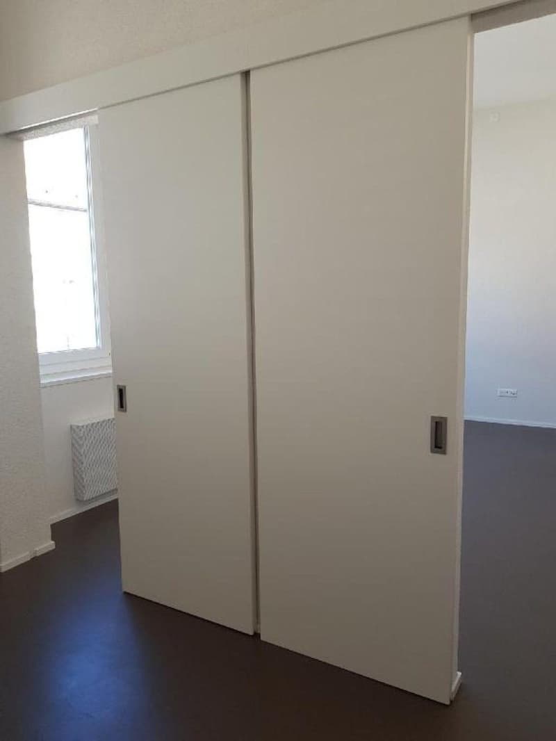 Bel appartement 2 pièces au 2ème étage à louer au Locle, idéalement situé (5)