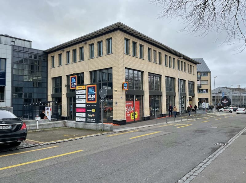 Lagerraum an Zentraler Lage in Kloten (1)