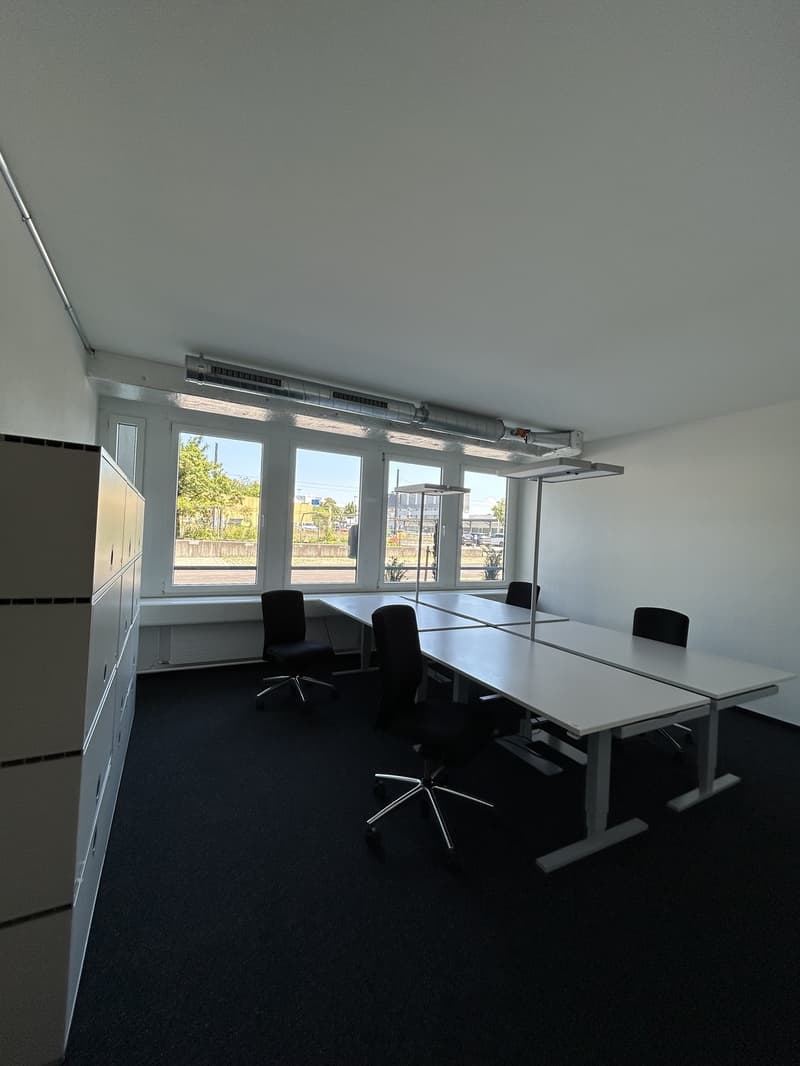 Vollausgebautes und möbliertes Büro in Wallisellen zu vermieten (4)