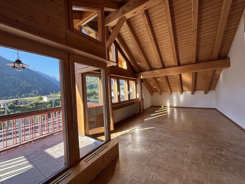 3.5-Zimmer-Dachwohnung in Disentis - befristet zu vermieten (4)