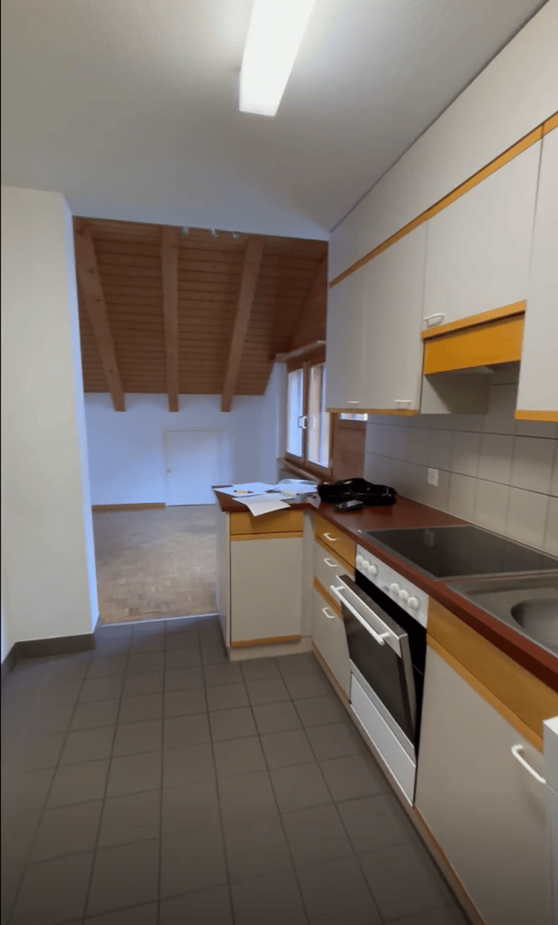 4.5-Zimmerwohnung mit Balkon befristet zu vermieten (9)