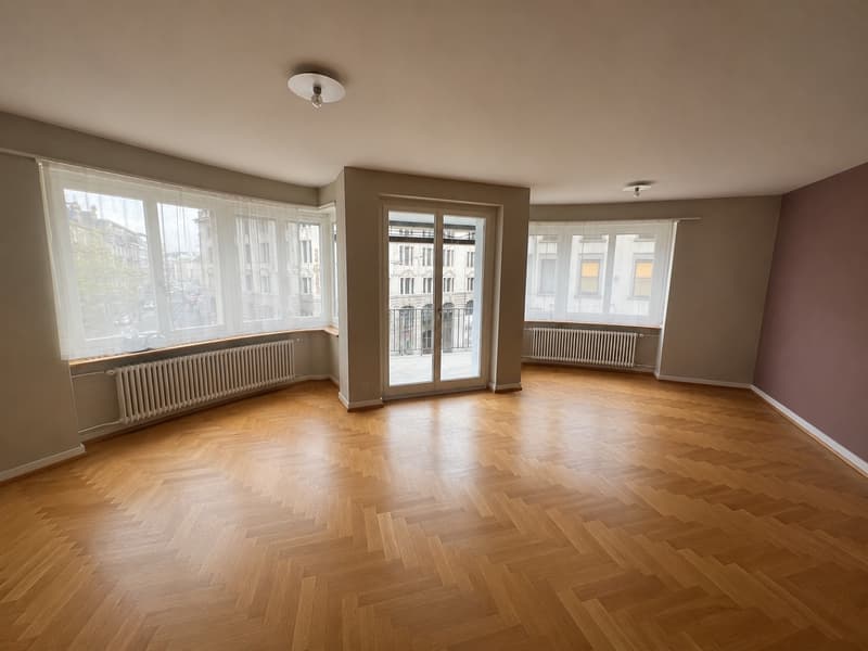 Grosszügige 5-Zimmer-Wohnung an zentraler Lage in Zürich (6)