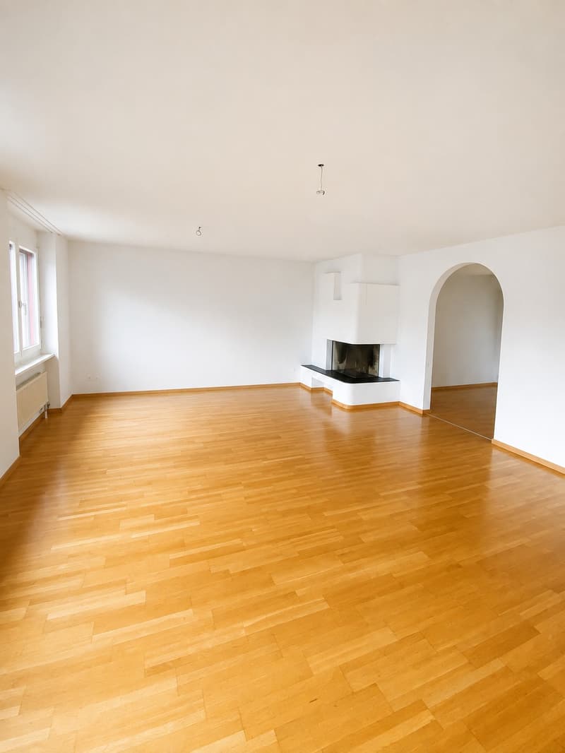 4.5-Zimmerwohnung mit Cheminée in Zentrum von Baden (1)