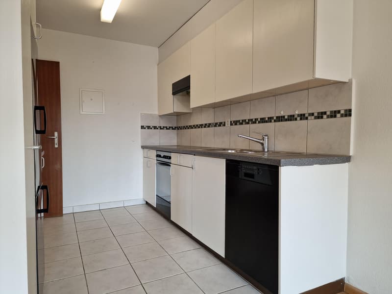 3.5 Zimmerwohnung in Schönenbuch (4)