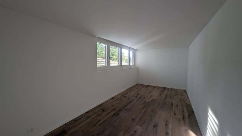 Exklusive 3.5-Zimmer-Wohnung mit Loggia/Sitzplatz (5)