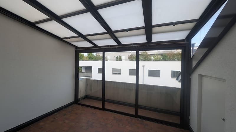 Charmante Dachwohnung mit Cheminée und verglastem Balkon (7)