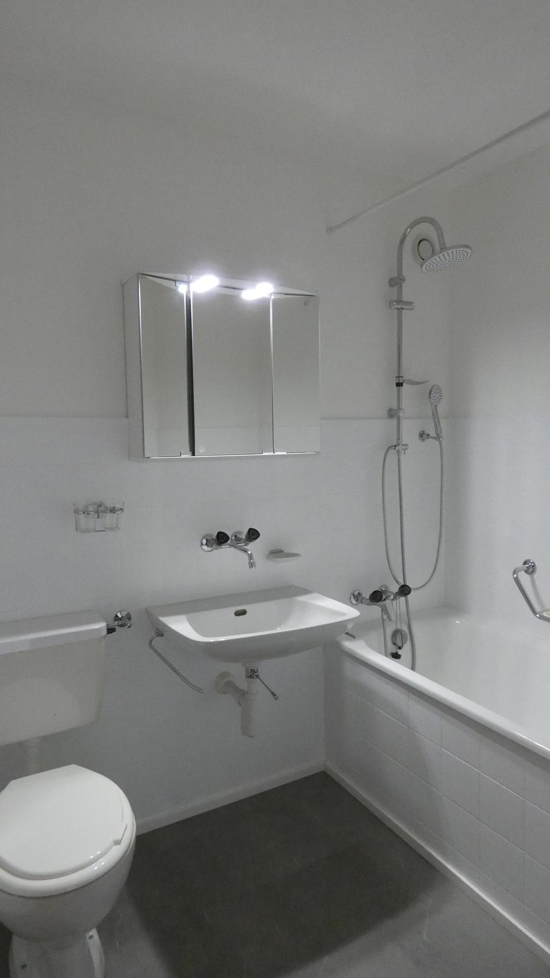 Helle 3.5-Zimmer-Wohnung mit Balkon und praktischem Reduit in Basel (3)