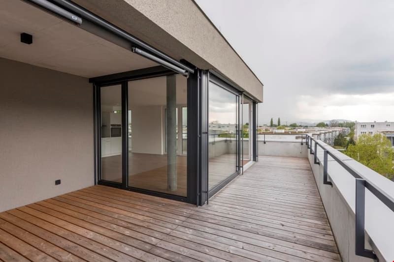 helle Attikawohnungen mit 53m2 Terrasse (9)