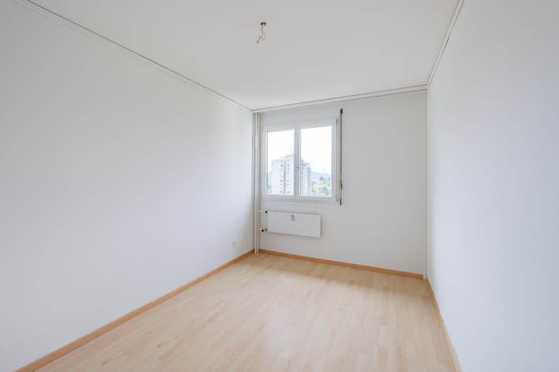 grosszügige 3.5-Zimmerwohnung im 13. OG mit Weitsicht (4)