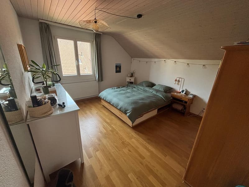 Helle und grosszügige 4-Zimmer-Dachwohnung (7)