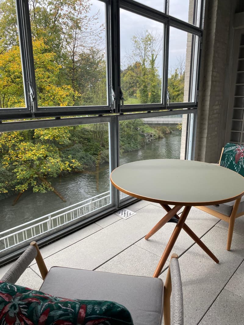 Loft arredato con stile unico in un edificio storico (25)