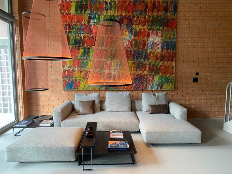 Loft arredato con stile unico in un edificio storico (1)
