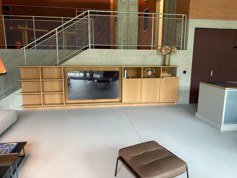 Loft arredato con stile unico in un edificio storico (6)