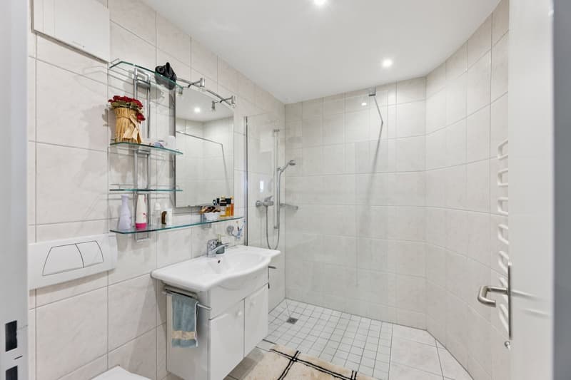 Moderne 4.5-Zimmer-Eigentumswohnung in steuergünstigem Wettswil am Albis zu verkaufen (13)