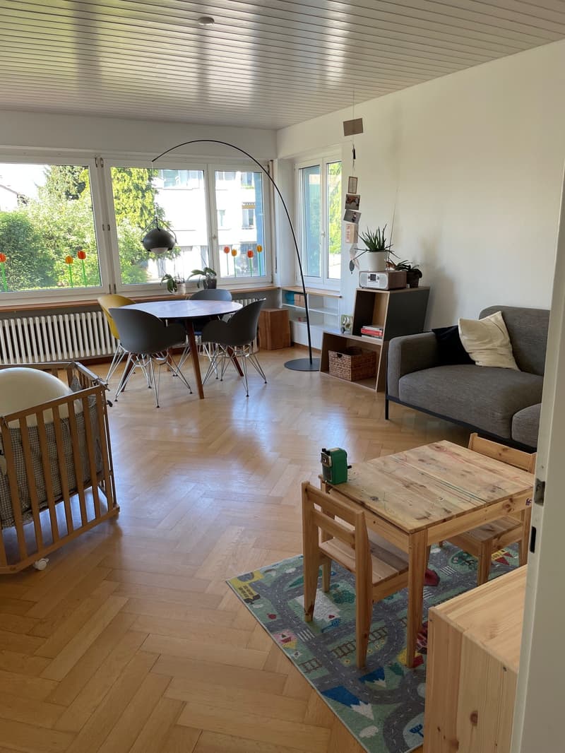 gemütliche 4-Zimmerwohnung mit schönem Gartensitzplatz! (3)