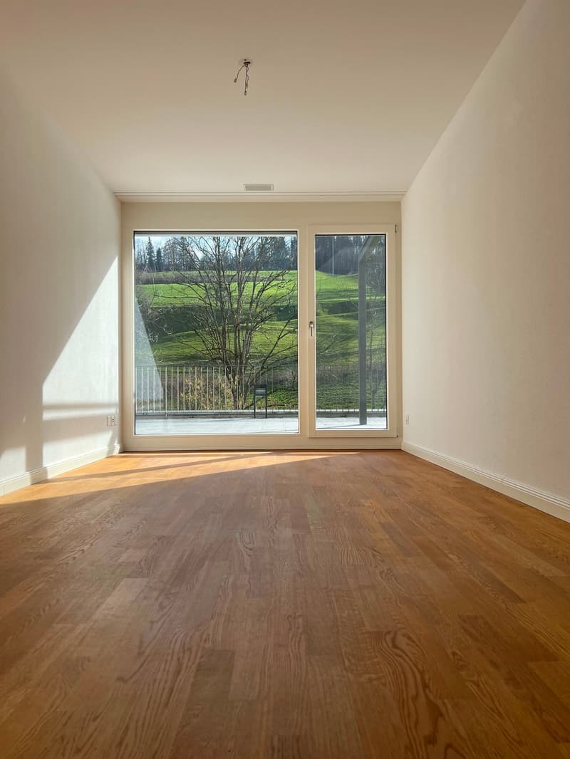 Gepflegte Terrassenwohnung im Eigentumsstandard an sonniger Lage (4)