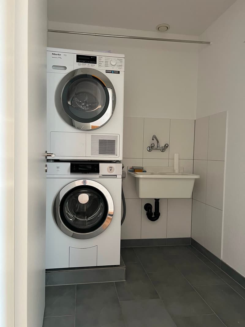 Gepflegte Terrassenwohnung im Eigentumsstandard an sonniger Lage (8)