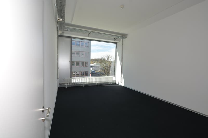 Attraktive Büroflächen in Allschwil (10)