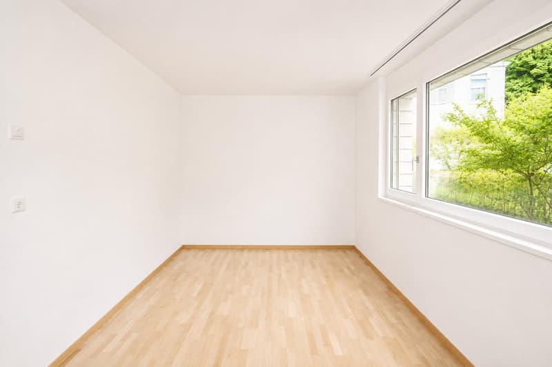 Geräumige 4.5-Zimmer-Wohnung mit Wintergarten in Bottmingen (7)