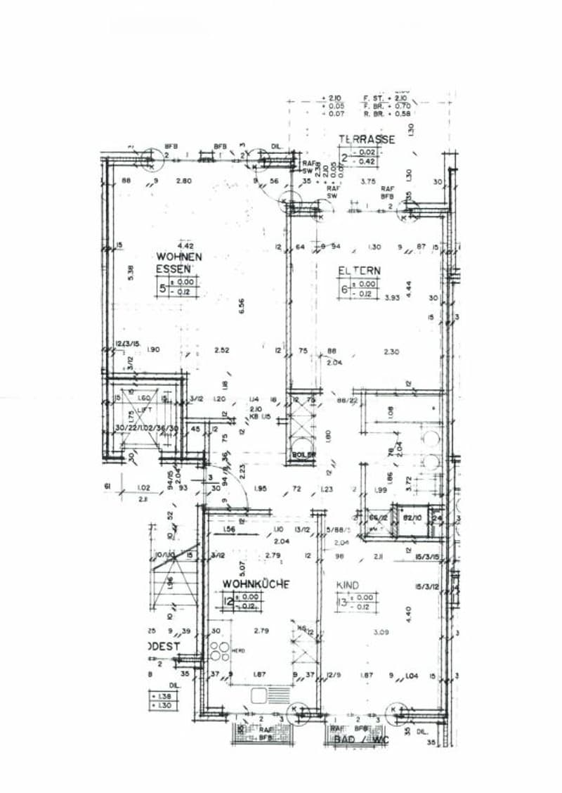Helle 3.5 Zimmer-Wohnung mit sonnigem Balkon und Blick ins Grüne (11)