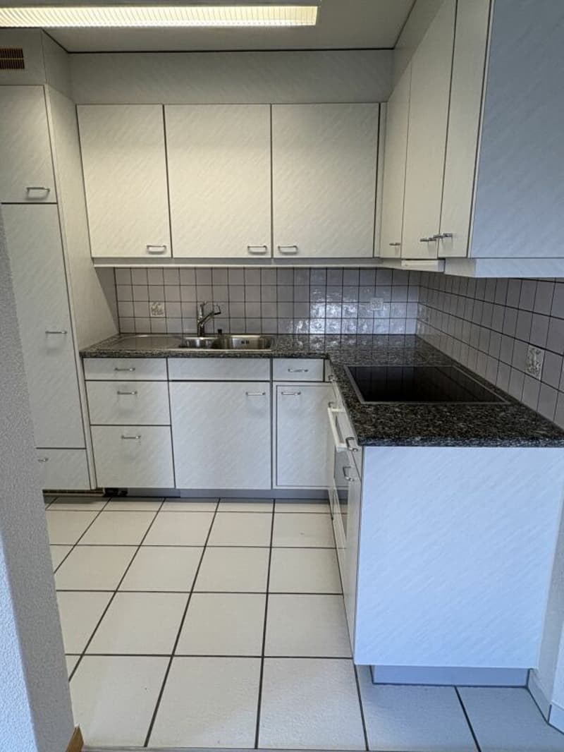 Attraktive 2½-Zimmer-Wohnung in gepflegtem Wohnquartier (2)