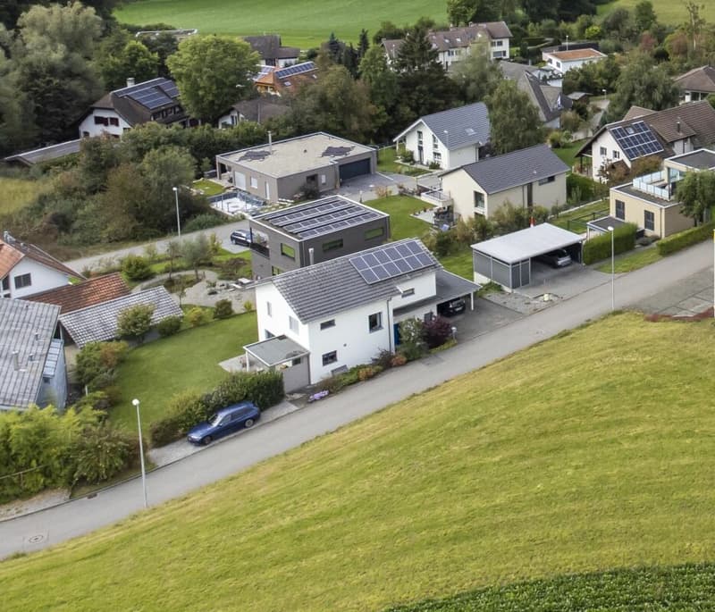 Bestens besonntes Bauland an unverbaubarer Lage (10)
