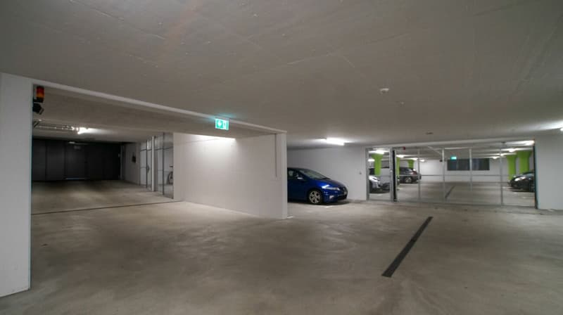 Private Tiefgaragenplätze mit flacher Ausfahrt (6)
