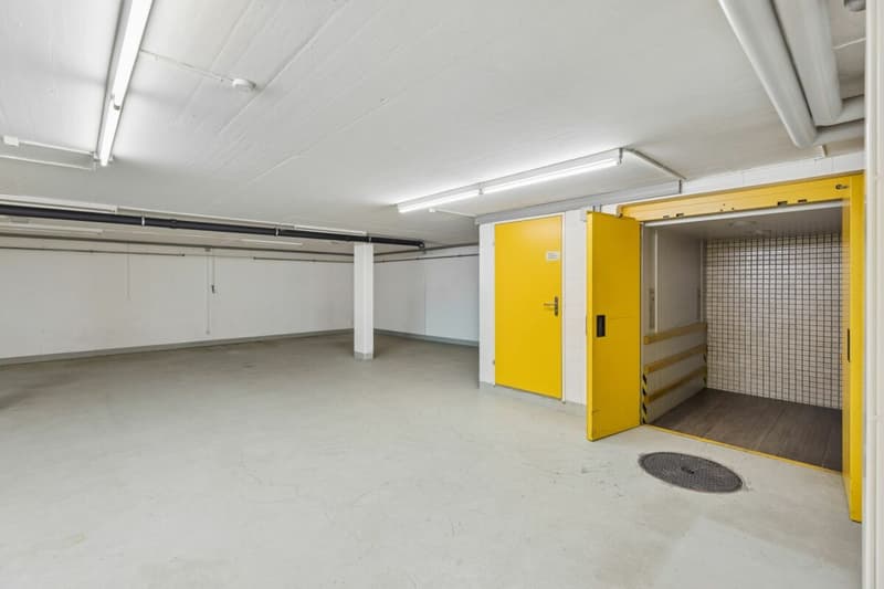 Werkraum UG mit Warenlift