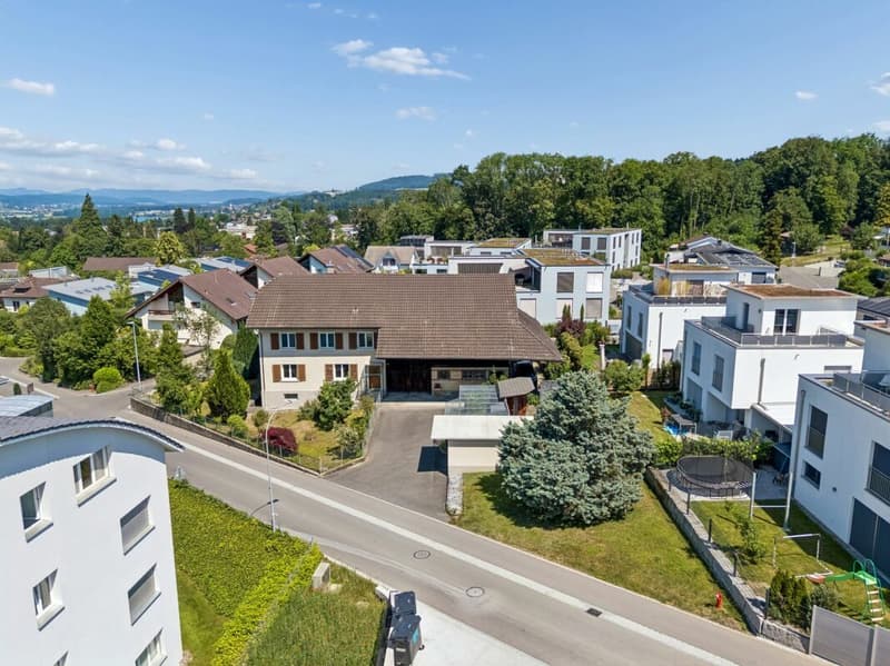 Grosses Bauernhaus mit Scheune / Bauland für Neubauprojekt (6)